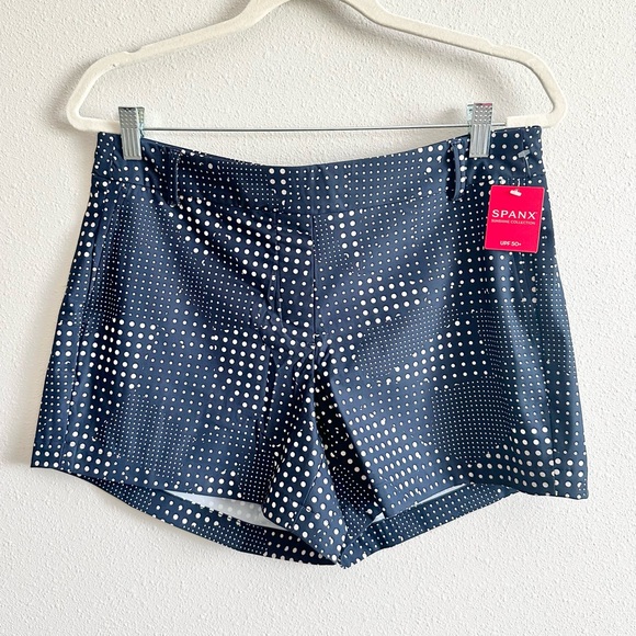 NWT Spanx Sunshine 4” Shorts in Dot Patch Midnight Navy Size Large - Picture 2 of 10
